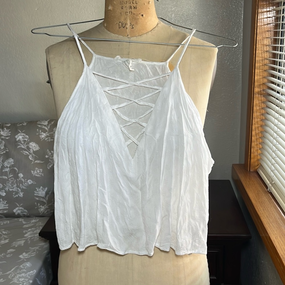 White tank top with lace up